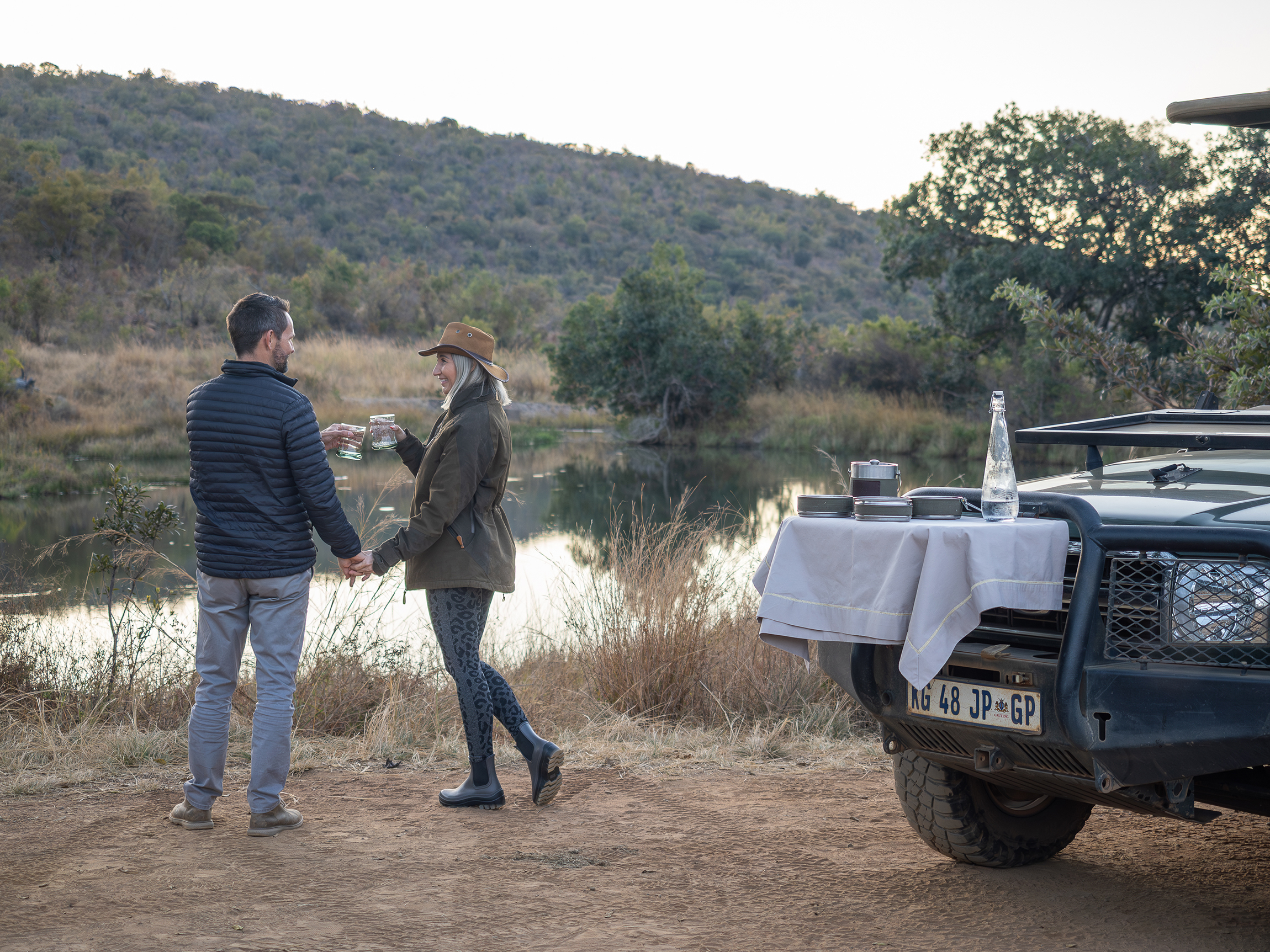 Clifftop Exclusive Safari Hideaway couple on safari