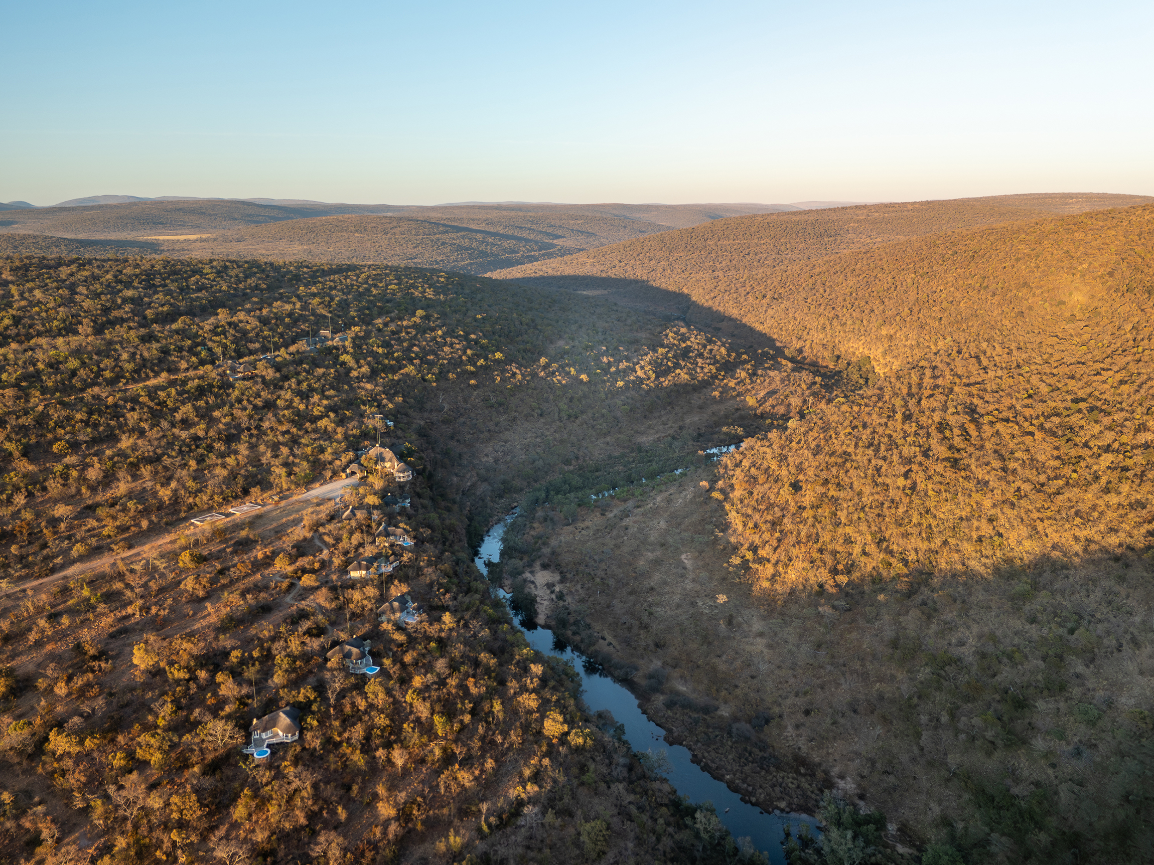 Clifftop Exclusive Safari Hideaway lodge in the golden light